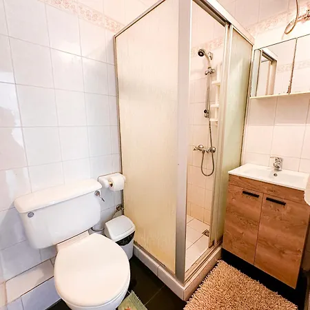 Stylish Seaside With Coastal Elegance Sv11 *